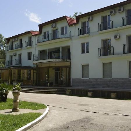 קוטאיסי Imeri Park Hotel מראה חיצוני תמונה