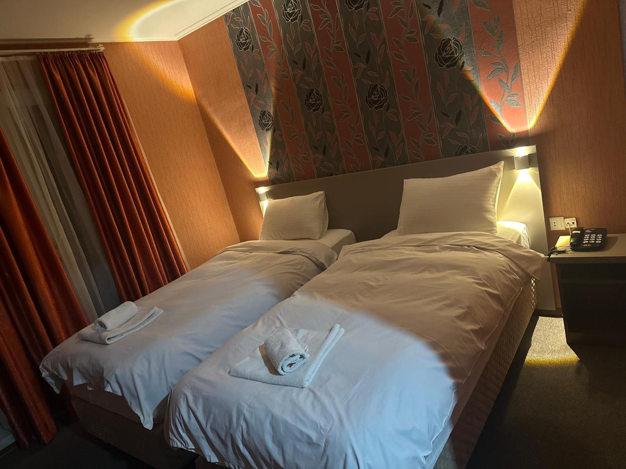 קוטאיסי Imeri Park Hotel מראה חיצוני תמונה