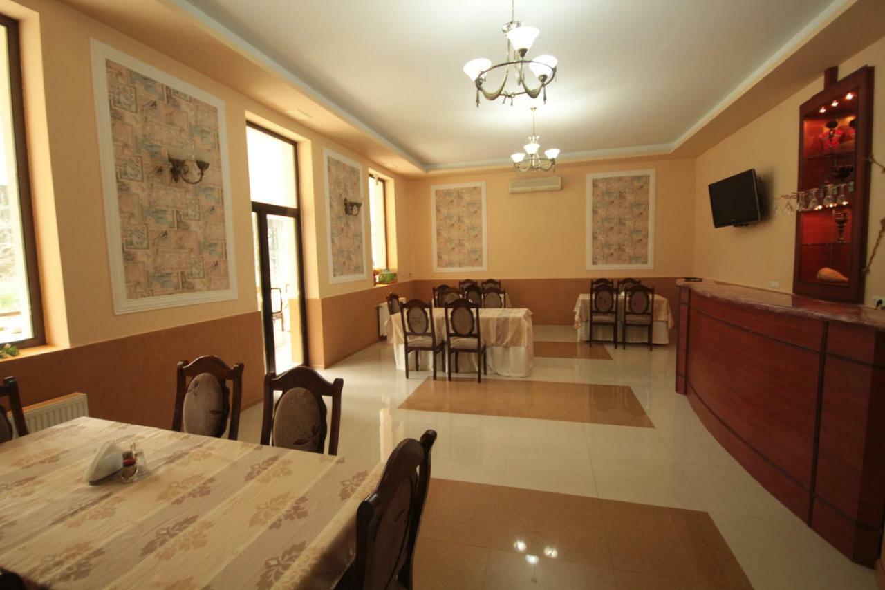 קוטאיסי Imeri Park Hotel מראה חיצוני תמונה